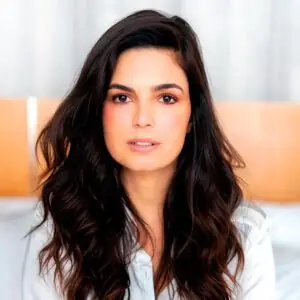 Emanuelle Araújo